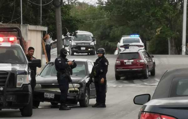Persecución deja un detenido; policías atienden a mujer desmayada 2 1 29
