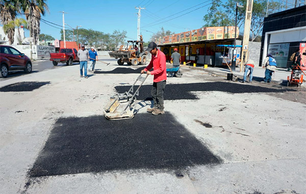 Rehabilita Gobierno de Reynosa cruce en calle Jaime Nunó 1 2 45