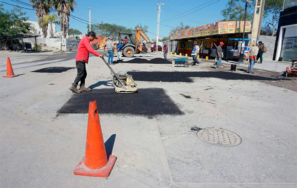 Rehabilita Gobierno de Reynosa cruce en calle Jaime Nunó 2 3 23