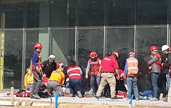 Muere hombre al caerle estructura 1 81250117 742241352929327 4533040704766607360 n