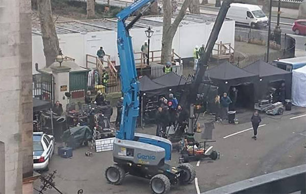 Inicia el rodaje de Batman y Robert Pattinson no logró ser musculoso 3 Captura de pantalla 2020 01 06 a las 4.41.10 p.m.
