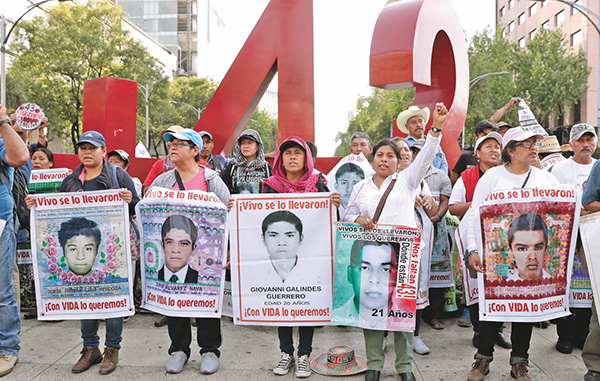 MARCHA AYOTZINAPA