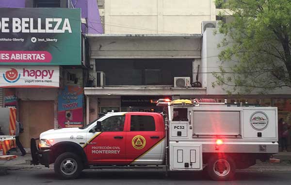 Moviliza incendio a cuerpos de rescate en Monterrey 1 PCMTY