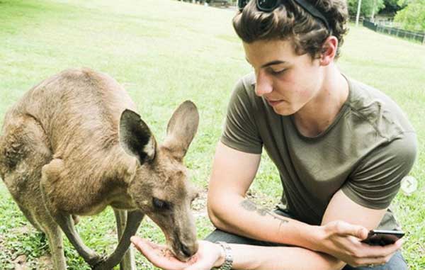 Shawn-Mendes