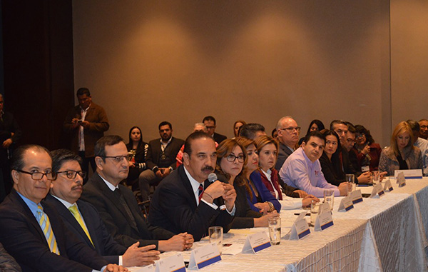 Secretario de Salud advierte sobre llegada del ‘COVID-19’ 2 88126087 2020898408056081 930593102349991936 n