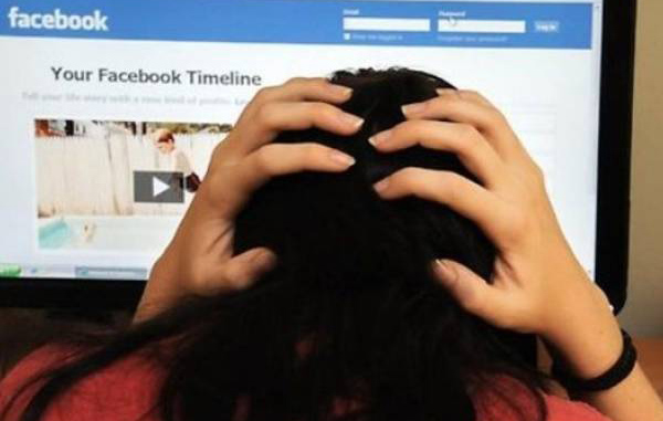 facebookcyberbullying-600x400