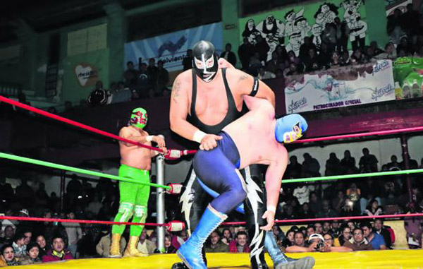rayo_de_jalisco_jr._y_blue_demon_jr._haran_equipo_en_el_homenaje_a_pierroth