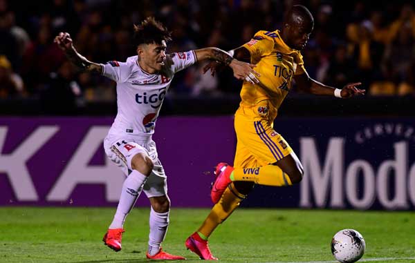 Nahuel Guzmán salva a Tigres de quedar eliminado 3 tigres2