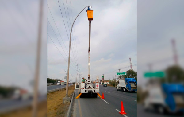 Instala Gobierno de Reynosa nuevas luminarias Led en distintas colonias 2 3 24