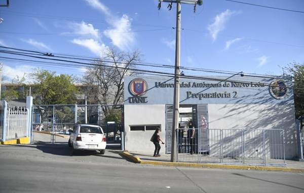 Toman medidas de seguridad en Prepa 2 tras amenaza de tiroteo 5 88102889 615170899263312 3763877281131397120 n