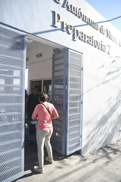 Toman medidas de seguridad en Prepa 2 tras amenaza de tiroteo 6 89087166 340979146804034 2671522675188301824 n