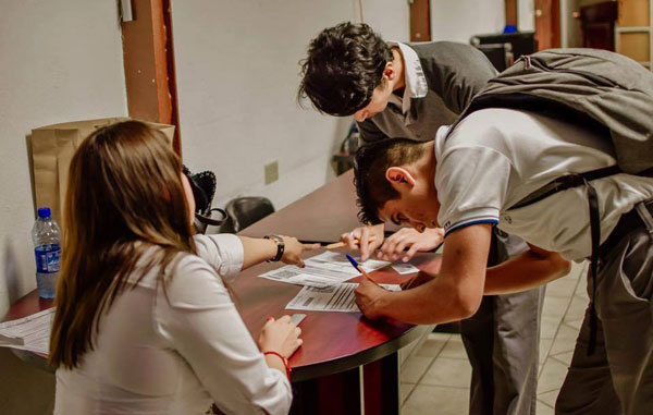 Becas