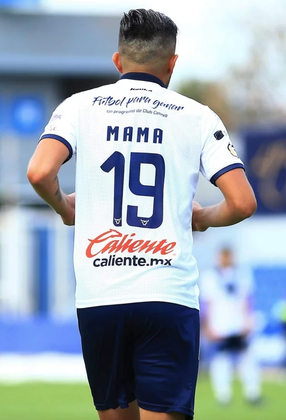 Jugadores de Celaya conmemoran en su uniforme el día de la mujer 1 Captura de pantalla 2020 03 09 a las 12.42.59 p.m.