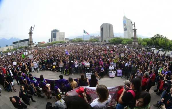 Más de 14 mil mujeres 'toman' las calles de Monterrey 4 MARCHA 7
