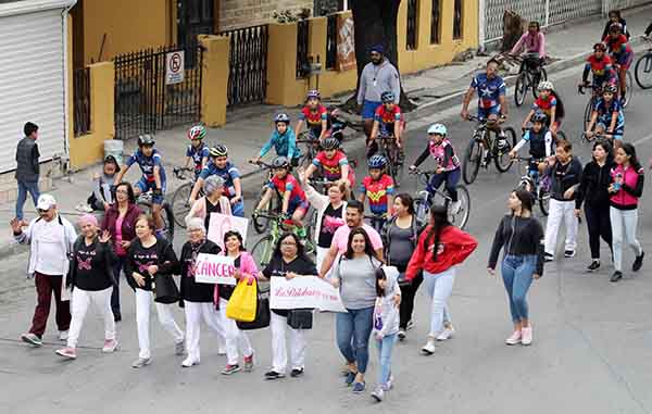 Conmemoran sobre ruedas Día Internacional de la Mujer en San Nicolás 3 MUJER SOBRE RUEDA7