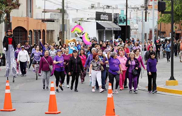 Conmemoran sobre ruedas Día Internacional de la Mujer en San Nicolás 5 MUJER SOBRE RUEDA9