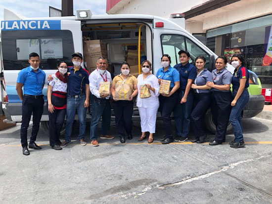 McDonald’s regala comida a doctores con mensajes de agradecimiento 2 1 22