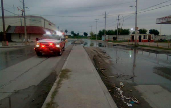 Soluciona Gobierno Municipal derrame de agua en colonia 16 de Septiembre 1 2 17
