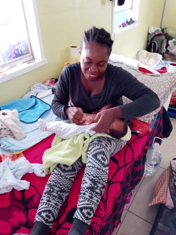 Haitiana en Reynosa, da a luz a su bebé dentro de ambulancia 2 93776995 863440107506123 7478225604995710976 n