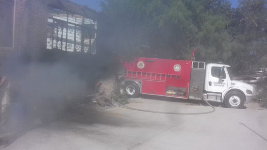 Movilizan a bomberos por incendio 1 Incendio 2