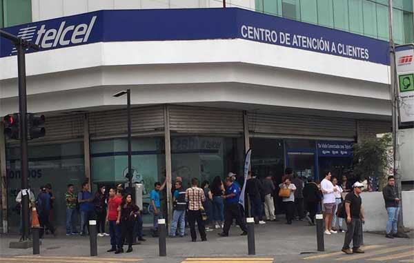 No entienden: regios siguen saliendo a las calles e ignoran pandemia 1 MONTERREY