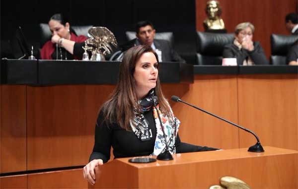 NANCY DE LA SIERRA