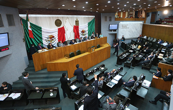 25-marzo-aprueban-reformas-a-ley-de-salud_0_2_0_2