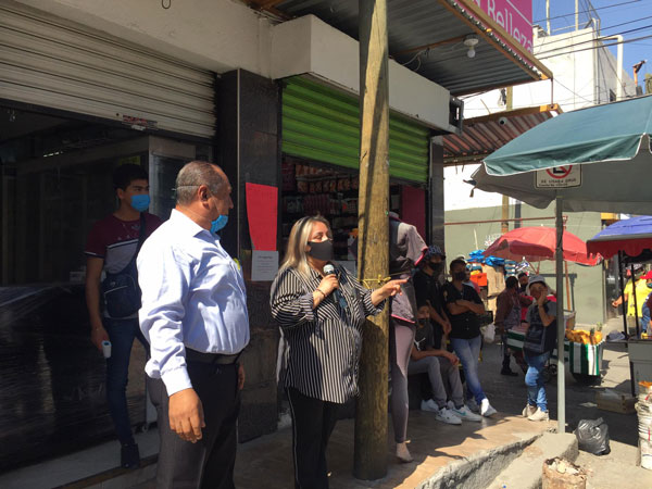 Protestan comerciantes en 15 de Mayo ante amenazas de cierre 1 3 4