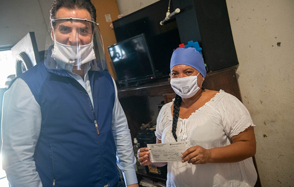 Llevan salario a las costureras que confeccionan Tapabocas para Montrerrey 2 4