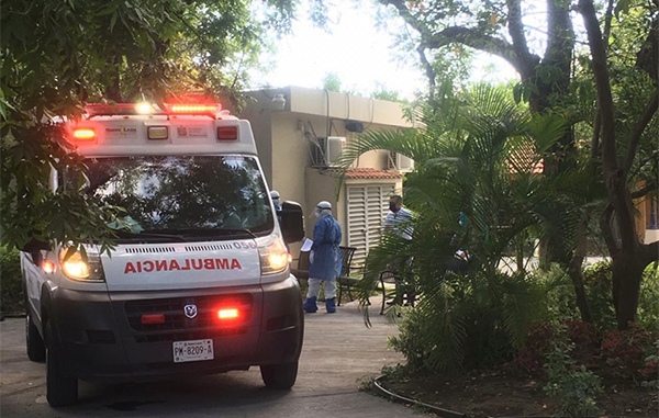 Llegan enfermos de asilo ‘Luis Elizondo’ a Clínica Nova 2 95267789 276777817057696 4814687931140669440 n