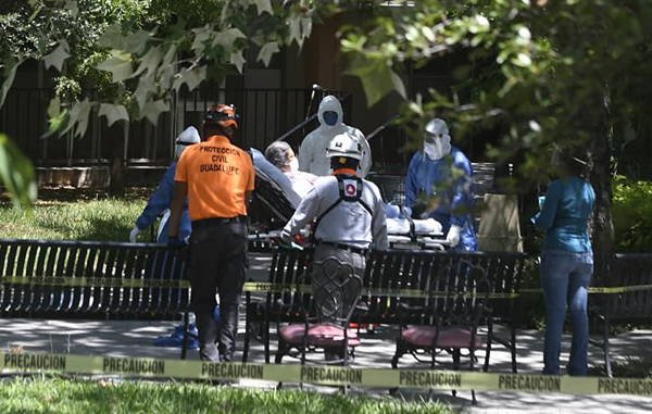 Siguen los traslados del asilo ‘Luis Elizondo’ a Clínica Nova 1 95811055 2691186887781598 8665126219378851840 n