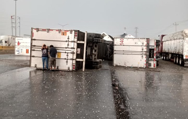 Fuertes vientos y lluvia provocan muertes en Apodaca y Cadereyta 1 96515824 2592346937759435 3759109974807019520 n