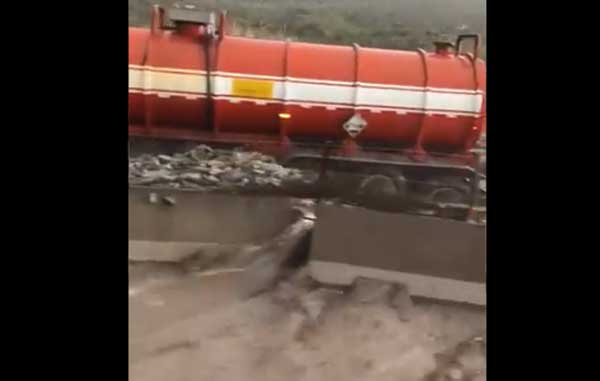Lluvias provocan deslave y accidentes en autopista a Saltillo 1 DESLAVE 2
