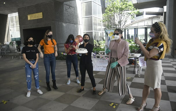 Feministas ‘festejan’ aniversario de la disparidad de género 2 105543640 730336367719765 961221137145487348 n