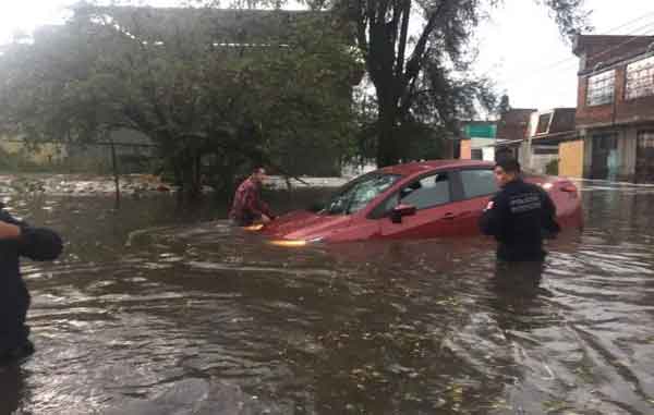 Tormenta deja granizo e inundaciones en calles de Morelia 1 MORELIA 2
