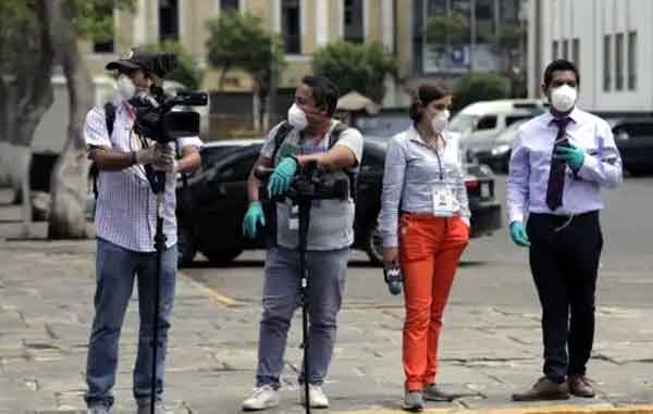 REPORTEROS