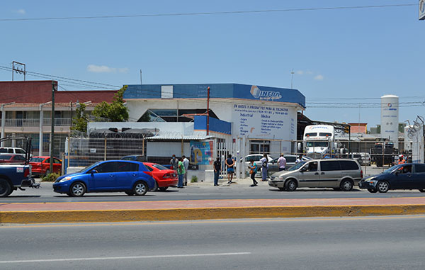En Infra hacen fila para conseguir tanques de oxígeno 1 107603518 608062159836177 5181234494005750718 n
