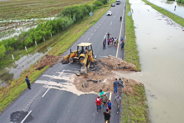 Rompen ejidatarios autopista Reynosa-Matamoros 2 Autopista 4