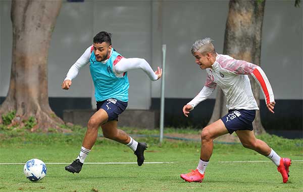 CHIVAS