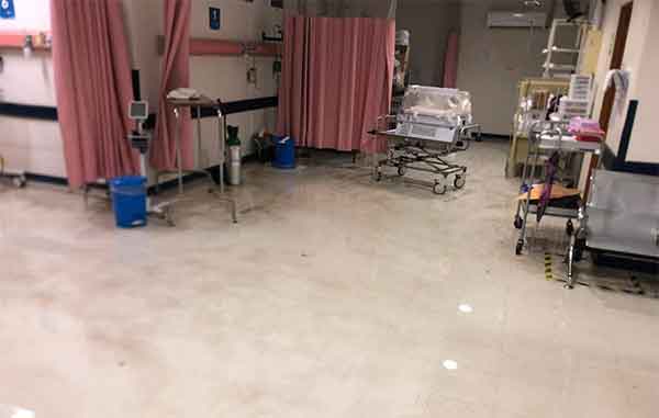 Sacan agua del Hospital Materno Infantil de Reynosa 2 MATERNO 3