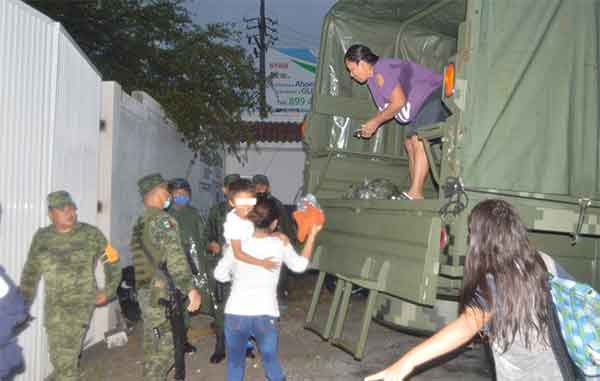 MILITARES