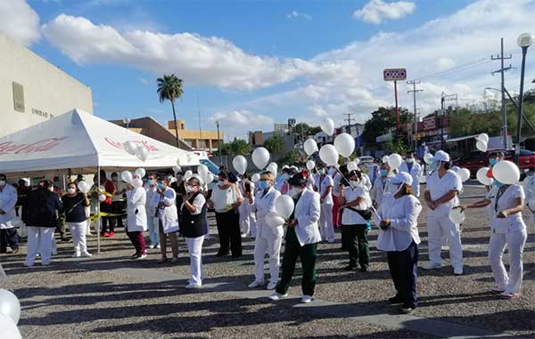 Con mariachi homenajean al doctor Rito, víctima del Covid-19 (VIDEO) 1 RITO
