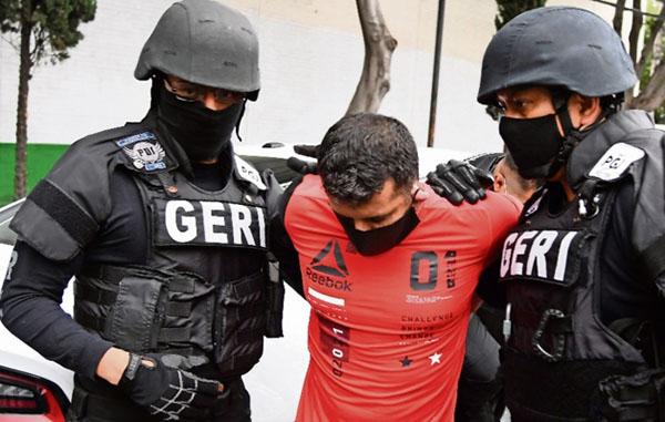 Detienen a exhibicionista que acosaba mujeres en Azcapotzalco 1