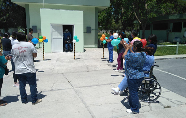Salen de hospital militar sin Covid-19 7 117389759 3199920243429733 8555828252558876384 n