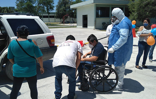 Salen de hospital militar sin Covid-19 10 117445197 1385589468298240 9160616727953528341 n