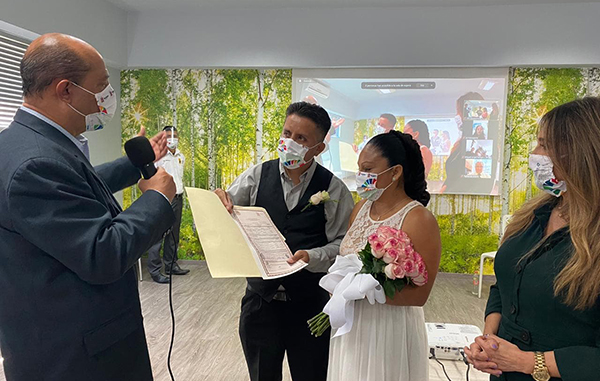 Une Escobedo a 56 parejas en bodas virtuales 2 118307077 958264964676778 613782669765192009 n