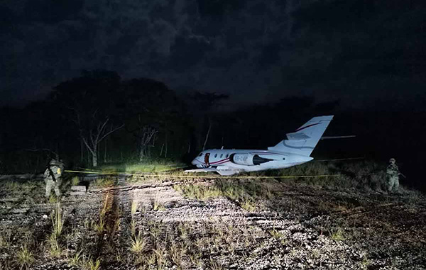 Decomisan avioneta con 1.3 toneladas de cocaína 1 118703326 317965246298488 4749904619449531721 n