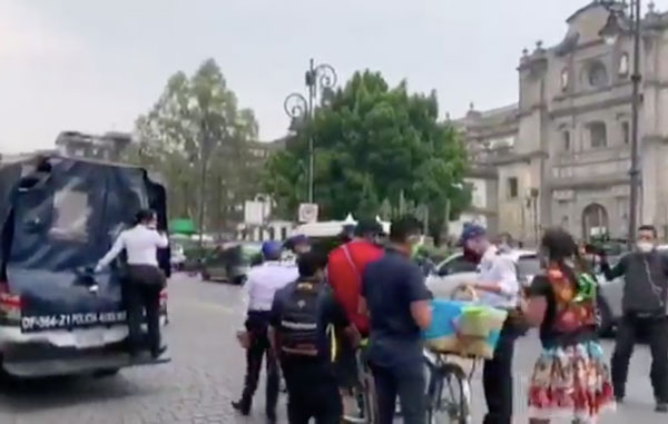Otra vez decomisan mercancía a Lady Tacos de Canasta (VIDEOS) 1 2d