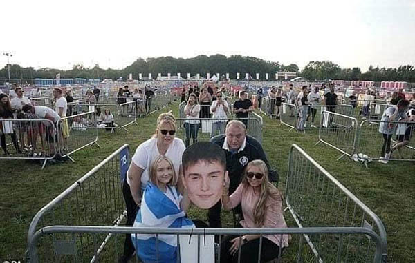 Reino Unido realizó primer concierto con sana distancia 2 concierto sana distancia 1