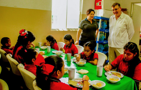 Sistema DIF Reynosa beneficia a más de 37 mil personas a través de programas alimentarios. 1 2 2 1